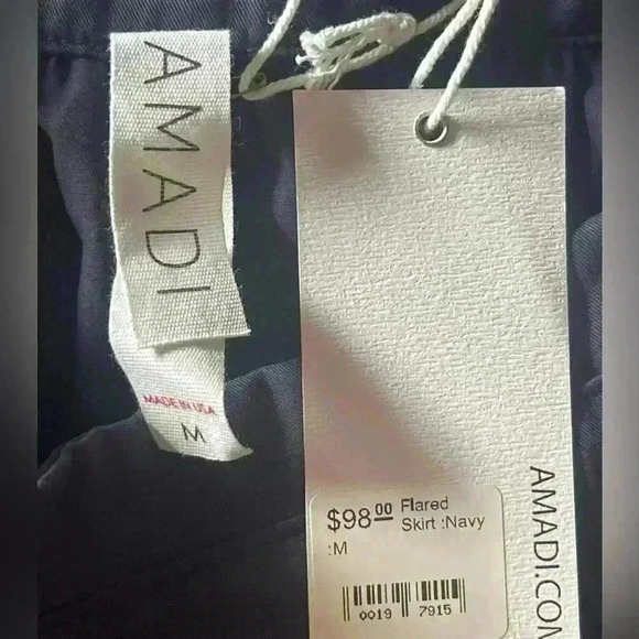 Amadi Flared Navy Blue Skirt Size Medium - Picture 6 of 9